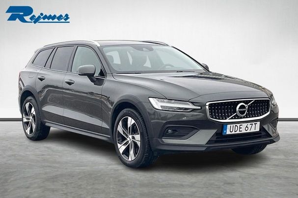 Volvo V60 Cross Country B4 AWD 146 kW image number 21