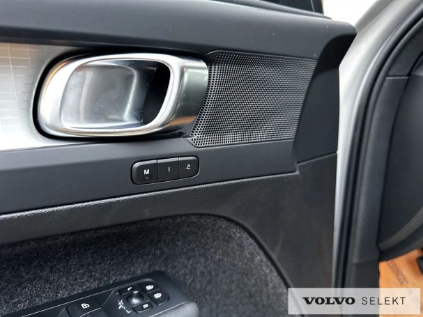 Volvo XC40 120 kW image number 22