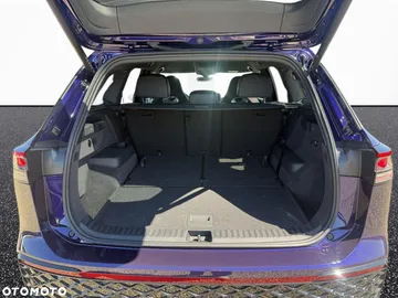 Car image 35