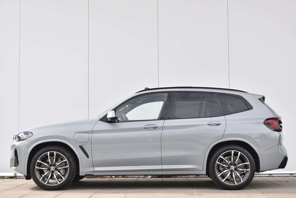 BMW X3 xDrive30e 215 kW image number 3