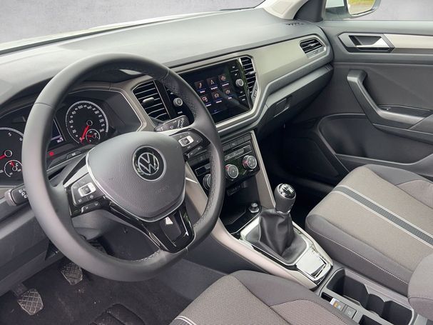 Volkswagen T-Roc 1.5 TSI 110 kW image number 9