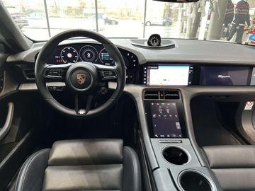 Car image 37