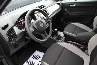 Car image 6