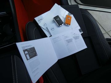 Car image 37