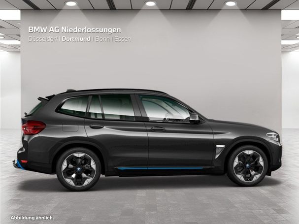 BMW iX3 210 kW image number 8