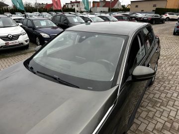 Car image 32