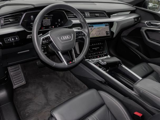 Audi e-tron 55 quattro S-line 300 kW image number 10