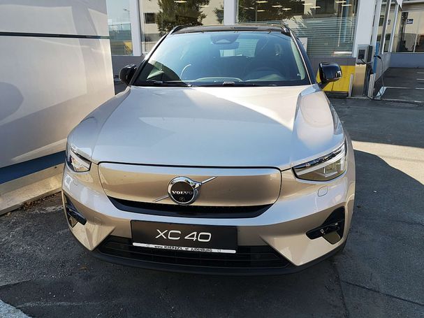 Volvo XC40 Recharge AWD 300 kW image number 2