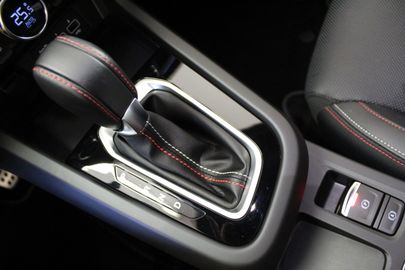 Car image 30