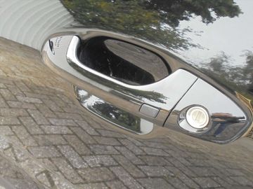 Car image 38