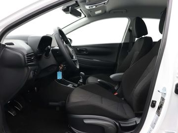 Car image 11