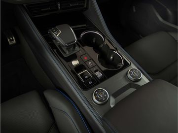 Car image 26