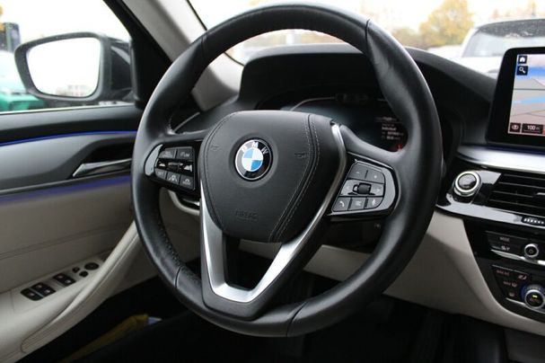 BMW 530d Touring 210 kW image number 8