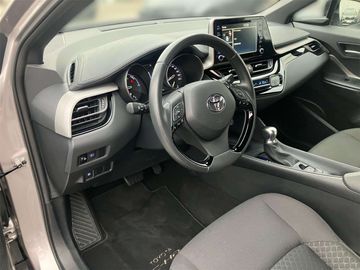 Car image 14