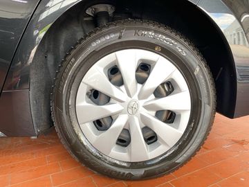 Car image 29