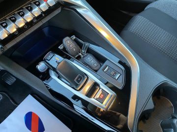 Car image 37