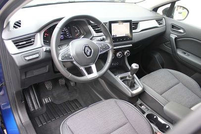 Car image 10