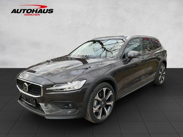 Volvo V60 Cross Country AWD Ultimate 184 kW image number 1