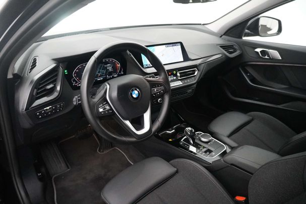 BMW 118i 100 kW image number 5