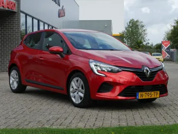 Car image 4
