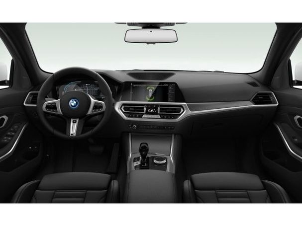 BMW 320 e Touring Advantage 150 kW image number 5