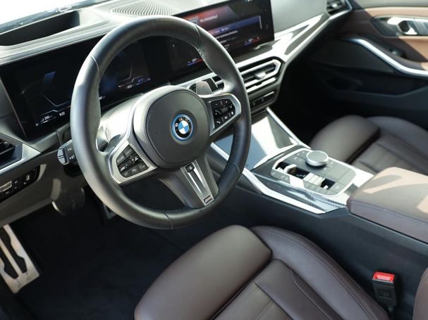 BMW 330 e 215 kW image number 6