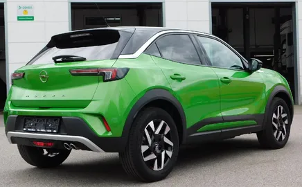 Car image 2