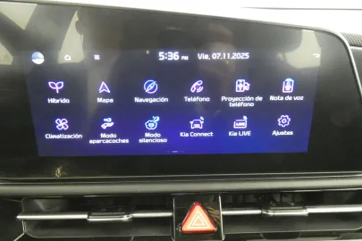 Car image 25