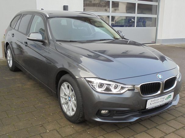 BMW 320d Touring xDrive Advantage 140 kW image number 2