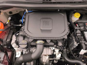 Car image 27
