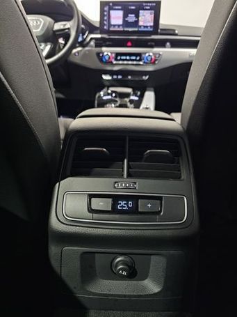 Audi A4 40 TFSI S-line 150 kW image number 23