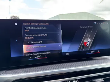 Car image 40