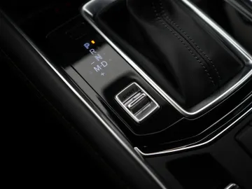 Car image 49