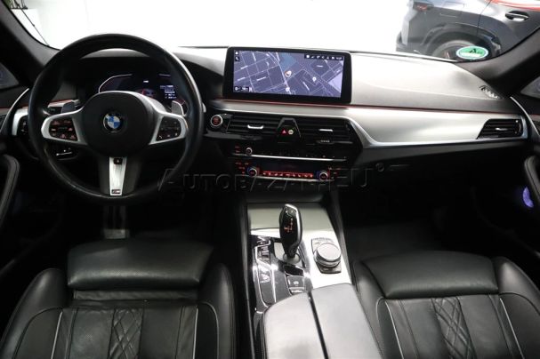 BMW 540d Touring xDrive 250 kW image number 9