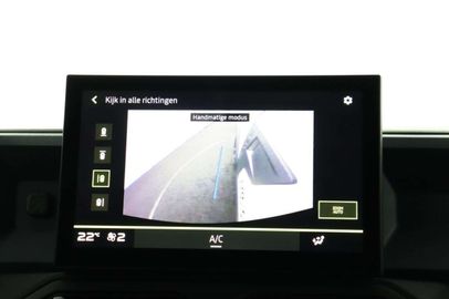 Car image 36