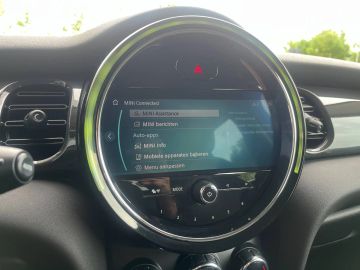 Car image 31