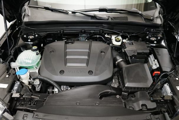 Volvo XC40 T2 Momentum 95 kW image number 9