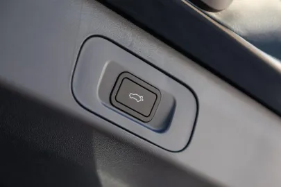 Car image 45