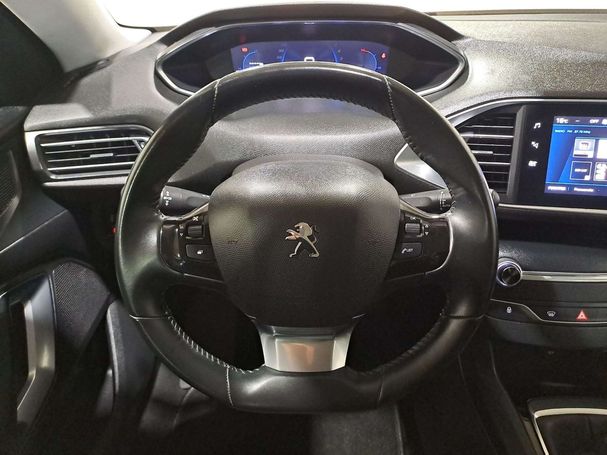 Peugeot 308 1.2 PureTech 110 Active 81 kW image number 20