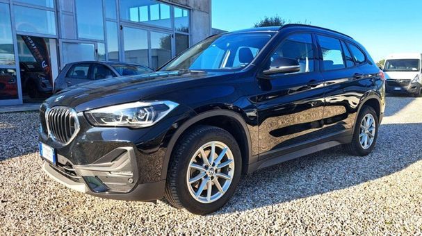 BMW X1 sDrive18d Advantage 110 kW image number 2