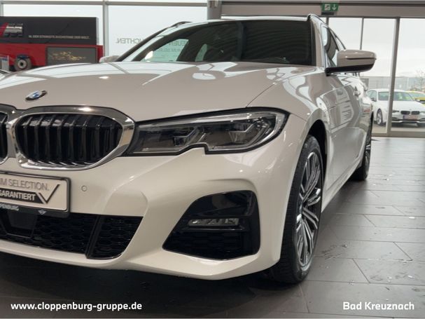 BMW 330 Touring e M Sport xDrive 215 kW image number 20