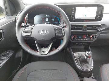 Car image 10