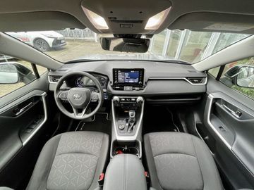 Car image 12