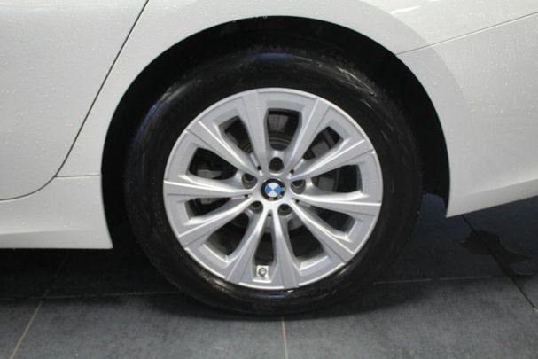 BMW 320d Touring Advantage 140 kW image number 12