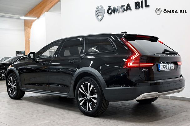 Volvo V90 Cross Country B4 AWD 146 kW image number 5