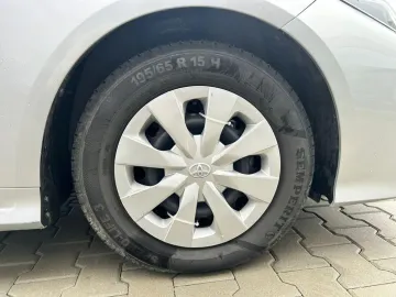 Car image 31