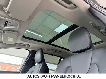 Car image 34