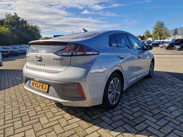 Hyundai Ioniq 1.6 GDI 104 kW image number 3