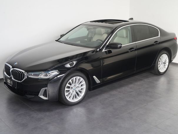 BMW 530d Luxury Line 210 kW image number 1