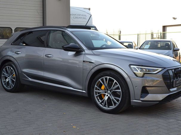 Audi e-tron 55 quattro S-line 300 kW image number 2